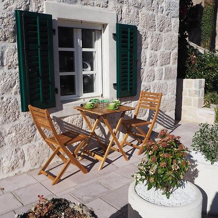 Romantic Stone House By The Sea **** Kotor Exterior foto