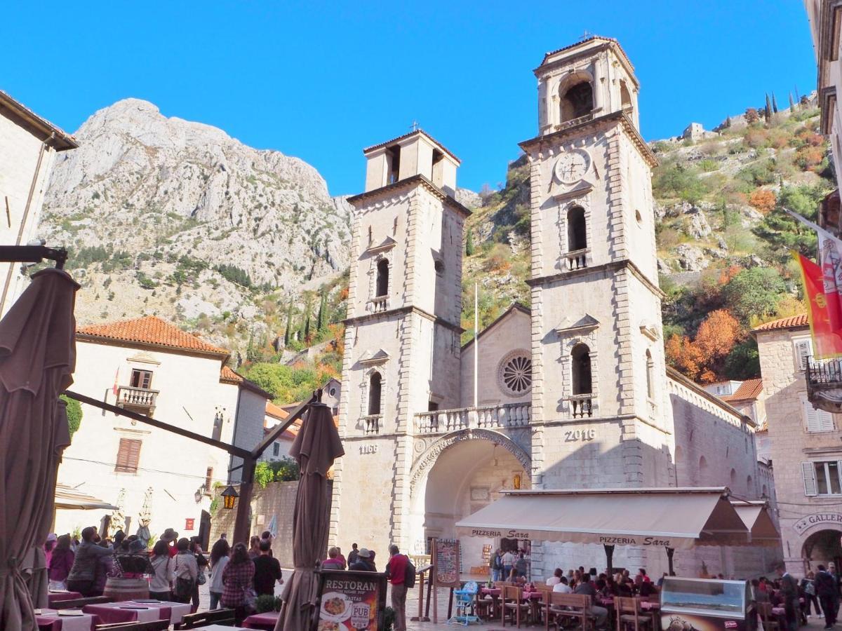 Romantic Stone House By The Sea **** Kotor Exterior foto